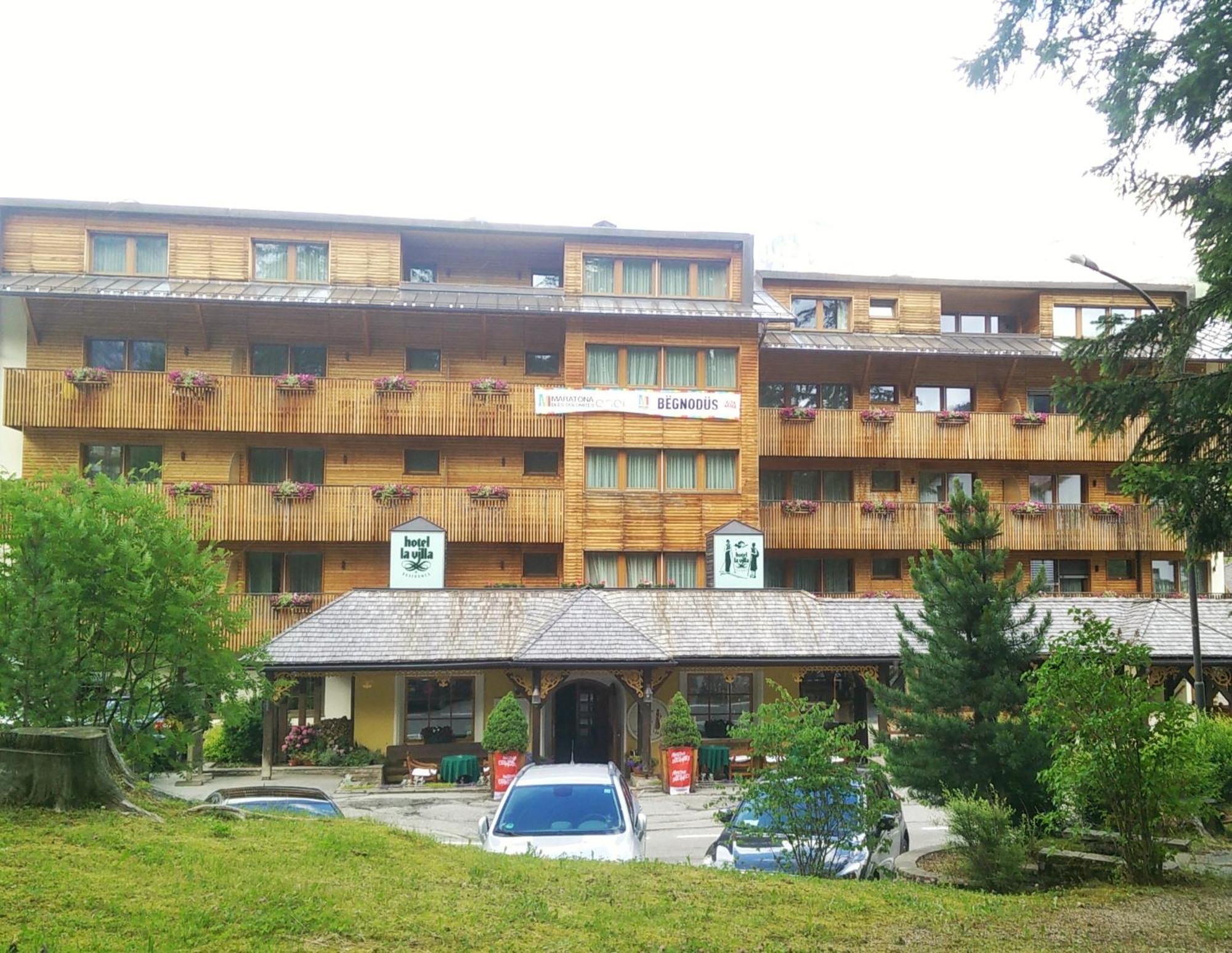 Hotel La Villa La Villa  Buitenkant foto