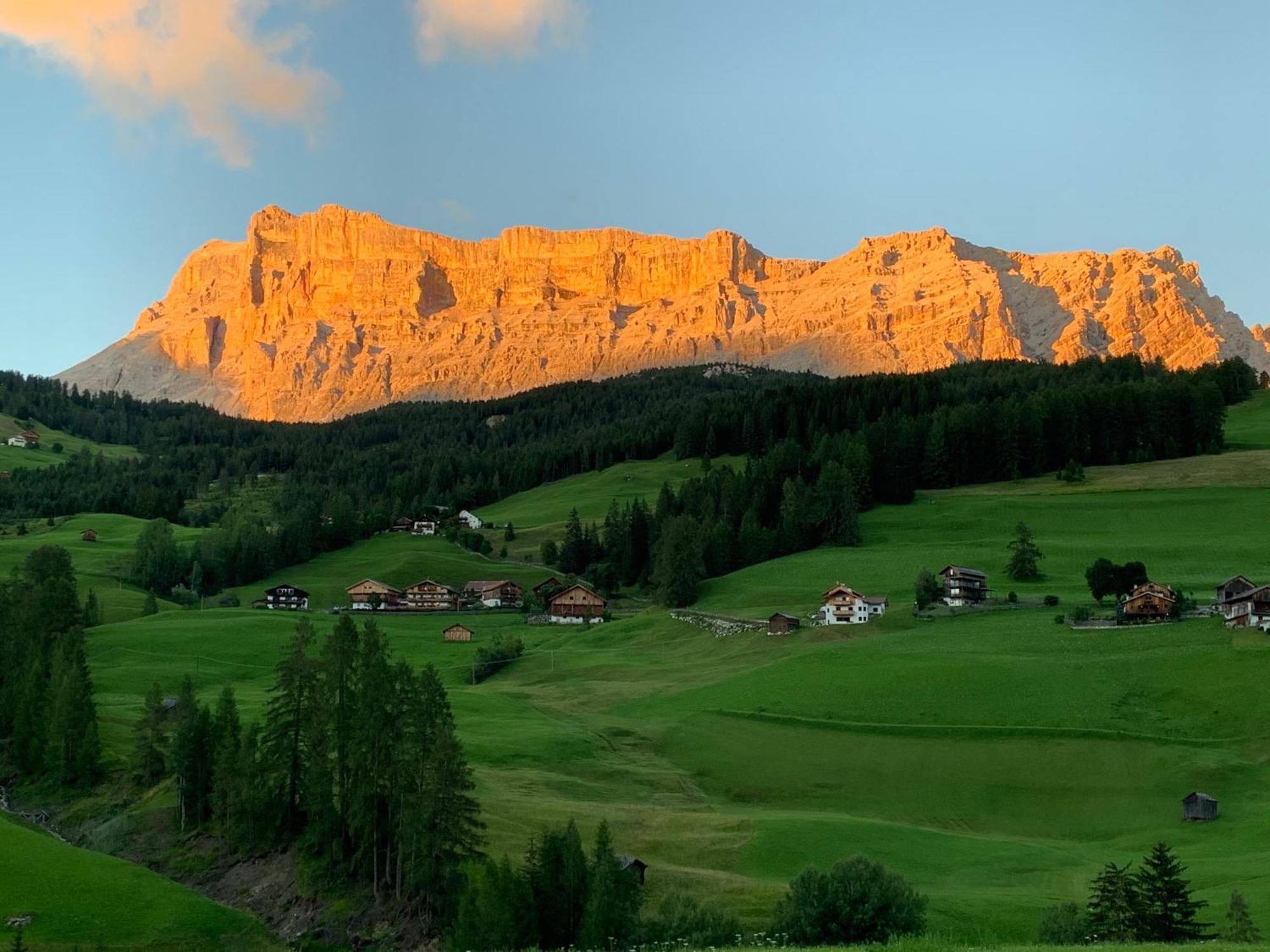 Hotel La Villa La Villa  Buitenkant foto