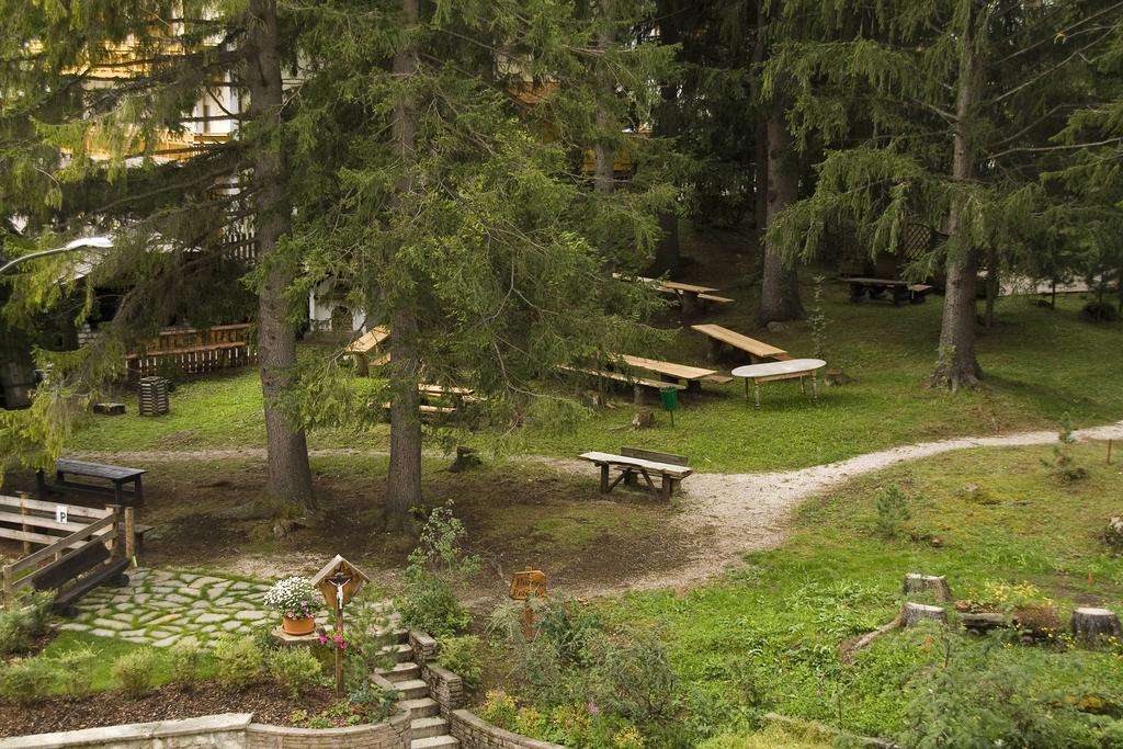 Hotel La Villa La Villa  Buitenkant foto