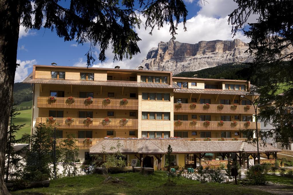 Hotel La Villa La Villa  Buitenkant foto