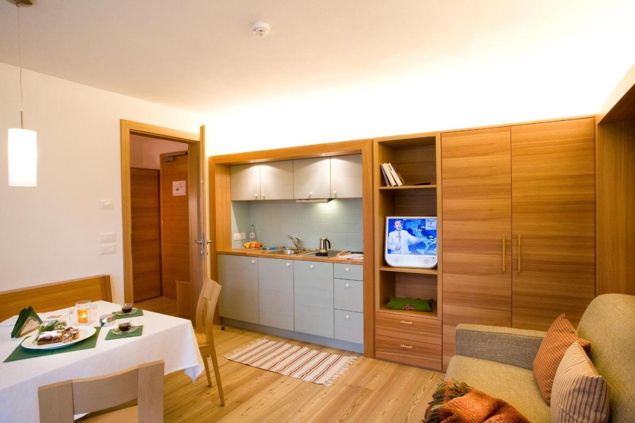 Hotel La Villa La Villa  Buitenkant foto